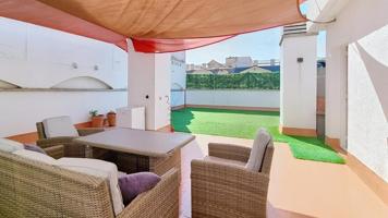 Atico de 4 dormitorios con terraza de 80m2 photo 0