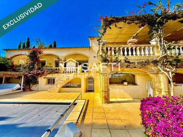Exclusiva villa de lujo en Pau Palau-Saverdera photo 0