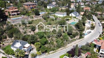 TERRENO RESIDENCIAL SOLEADO en FONTPINEDA photo 0