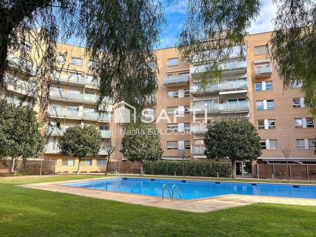 Piso de 3 hab. en La Vila Olímpica con piscina y zonas verdes photo 0
