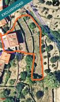 Parcela con vivienda de tes dormitorios, baño, salón, dos cocinas, cochera, tres plantas, dos sótanos y más de 700m2 de huerto. Vistas como se puede ver espectaculares en un paraje inigualable. Amplias posibilidades de explotación. Precio muy compet photo 0