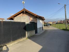 Casa en planta baja con patio y garaje de 35m² Reformada y lista para entrar photo 0