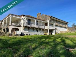 Casa señorial gallega de 610 m2 de vivienda y terrenos 12.267m2, 3.000 metros de esos son edificables photo 0
