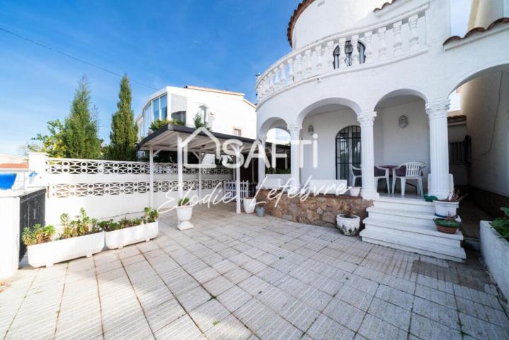 Casa adosada en Empuriabrava, Costa Brava photo 0