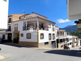 Amplia vivienda unifamiliar de 306 m² en Quesada. SIN COMISIÓN DE COMPRA photo 0
