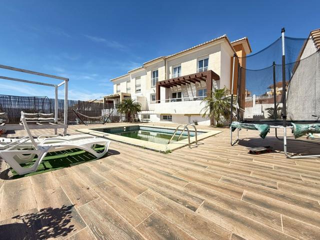 Villa En venta en Torrox photo 0