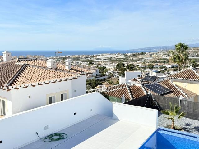 Villa En venta en Torrox photo 0