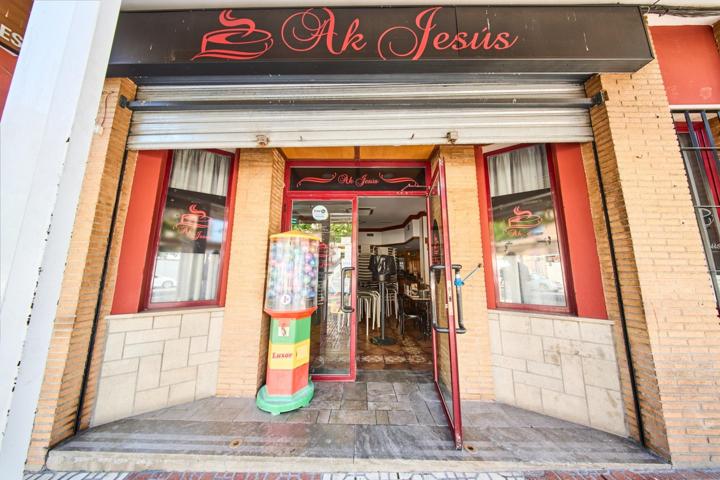 Se vende negocio - bar en Pinos Puente. photo 0
