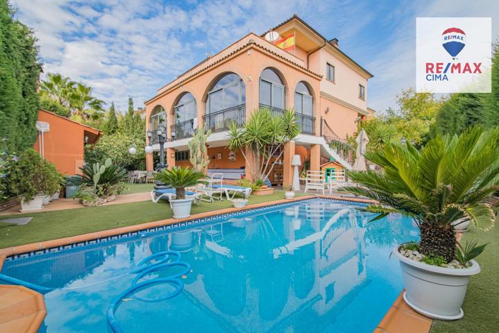 Chalet de Lujo: Un Oasis de Confort y Elegancia photo 0