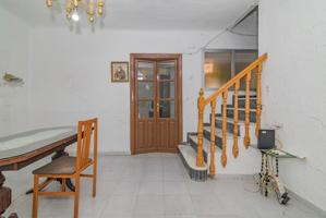 VIVIENDA EN PINOS PUENTE photo 0