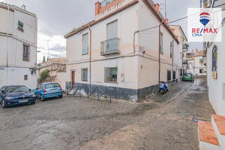 Vive la magia del Albaicín en este Carmen con historia y encanto photo 0