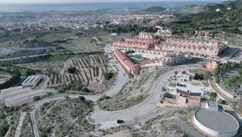 ¡Tu oportunidad de vivir en un entorno único y privilegiado en Motril! photo 0