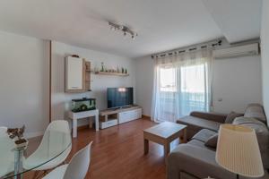 ¡Oportunidad única! Alquiler de piso en Churriana de la Vega – Amueblado, con terraza y trastero photo 0