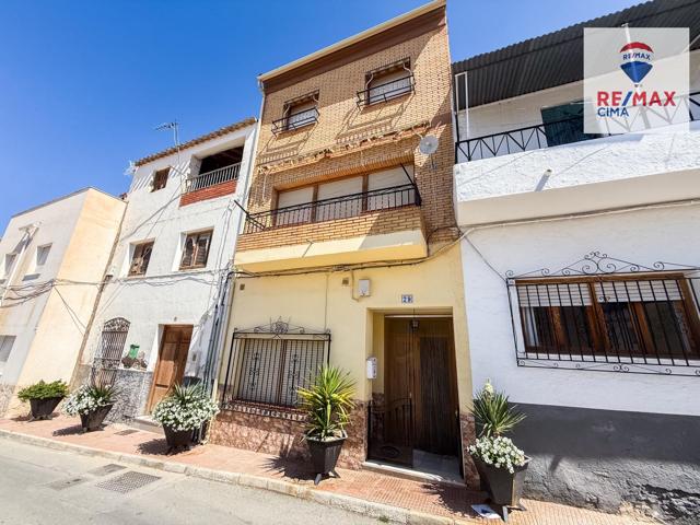 🏡 Casa en Cúllar con 3 Viviendas y Cochera Independiente photo 0