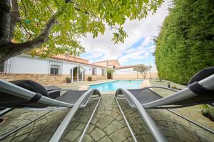 Encantadora vivienda con licencia turística en entorno natural – Ideal para vivir o invertir photo 0