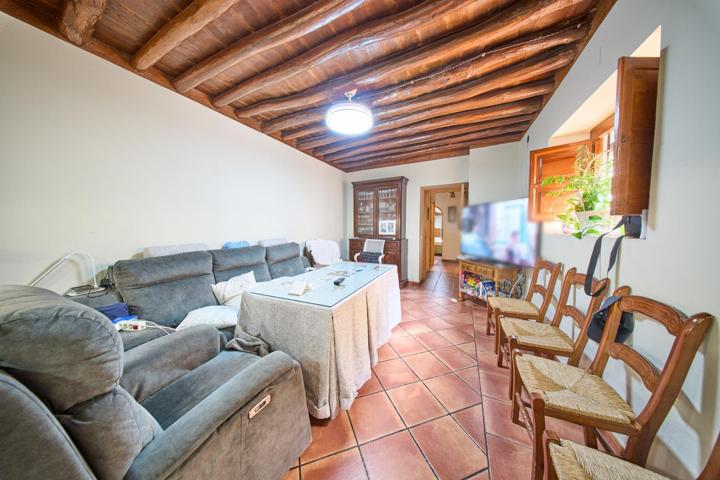 Gran casa con múltiples posibilidades en el corazón de Alhama de Granada photo 0