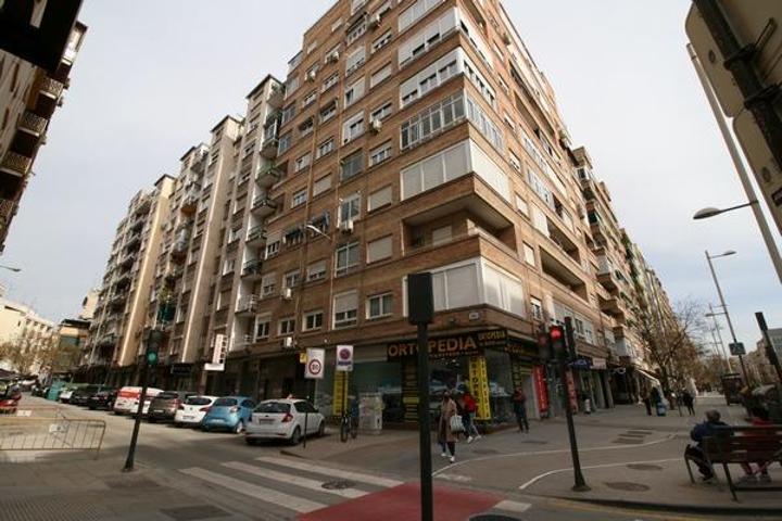 PISO SIN MUEBLES EN CALLE SOL photo 0
