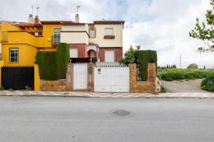 Unifamiliar en venta en Pulianillas – Espacio, confort y calidad de vida a 5 min de Granada photo 0