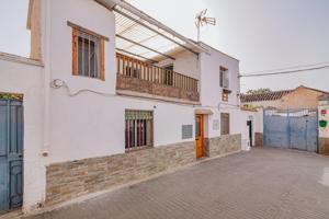 Casa reformada en Gojar photo 0