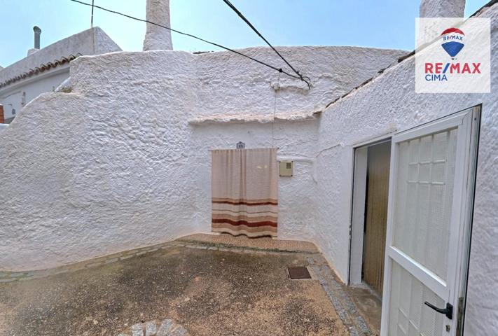 ¡Oportunidad Única! Cueva a la venta con Encanto en Barrio Nuevo, Freila (Granada) photo 0