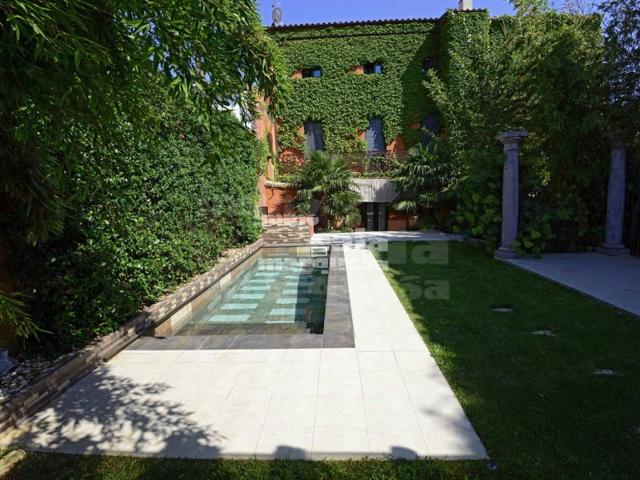Casa En venta en Centre, Palafrugell photo 0