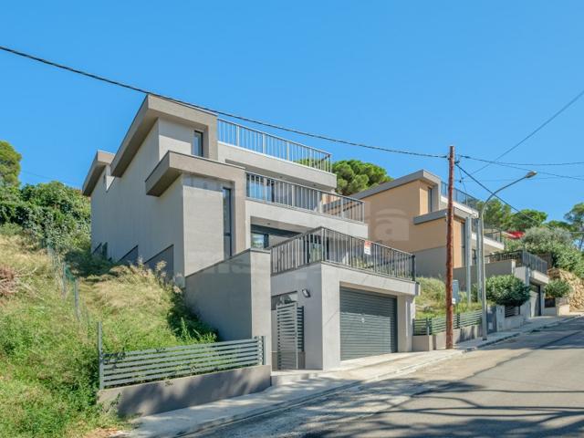 Casa En venta en Begur photo 0