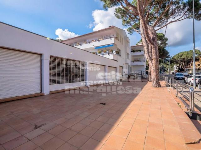Local En venta en Palafrugell photo 0