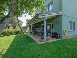 Casa En venta en Mont-Ras photo 0