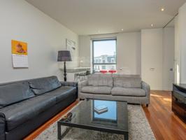 Piso En venta en Barcelona photo 0