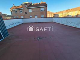 Piso en Trobajo del Camino con espectacular terraza photo 0