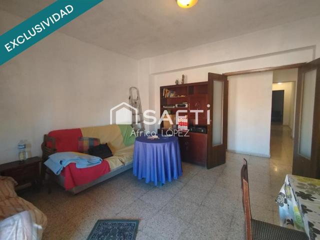 EN EXCLUSIVA AMPLIO PISO EN CALLE CARTAGENA photo 0