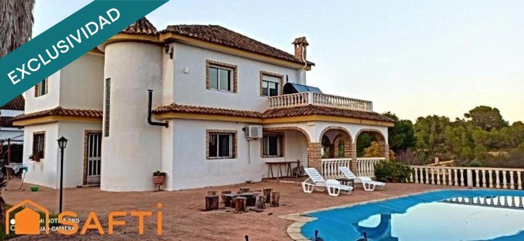 Chalet independiente en Chiva. photo 0