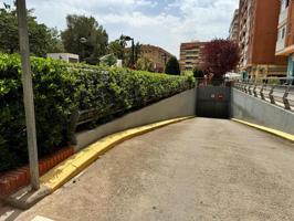 Una plaza de garaje en Mislata para coche y moto photo 0