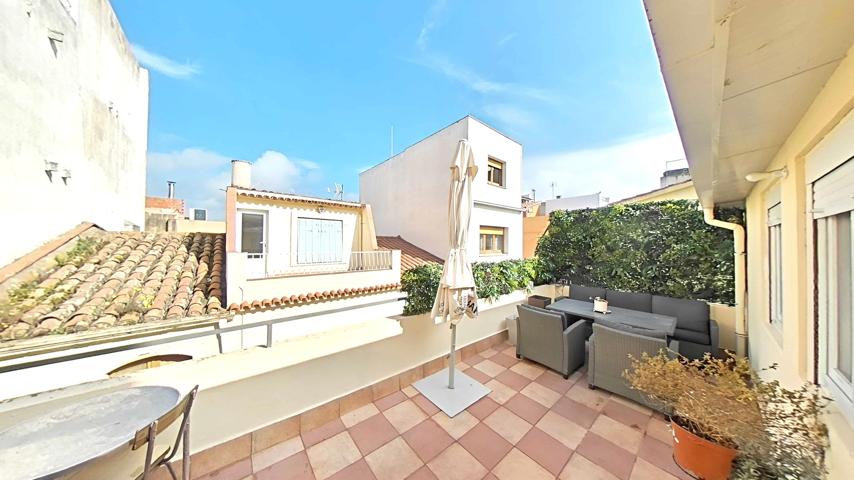 Unifamiliar Pareada En venta en Lloret de Mar photo 0