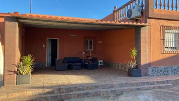 CHALET URBANO HIPOTECABLE photo 0