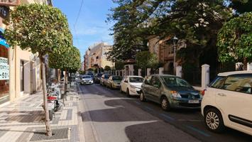 Local En venta en Villajoyosa-La Vila Joiosa photo 0