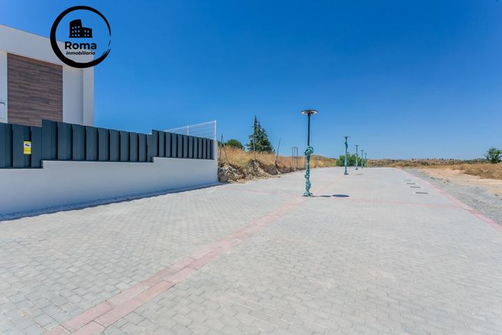 se vende terreno en Otura photo 0