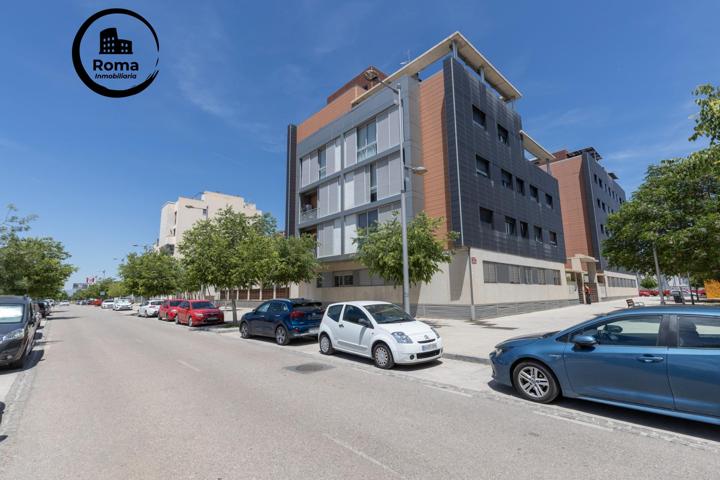 Plaza de garaje en Urbanización privada photo 0