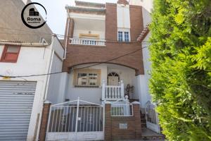 Casa En venta en Armilla, Armilla photo 0