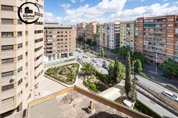 ¿BUSCABA UN PISO AMPLIO, CON PLAZA DE GARAJE, TRASTERO, GRAN SALÓN Y MUCHA LUZ? photo 0