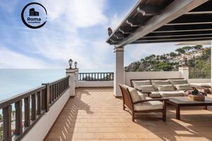 Exclusivo ático en Marina del Este con terraza de 100 m2, garaje, piscina y vistas al mar photo 0