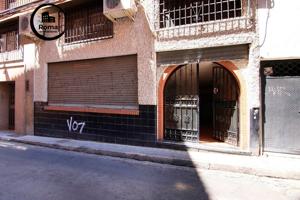 Local comercial junto a San Juan De Dios photo 0