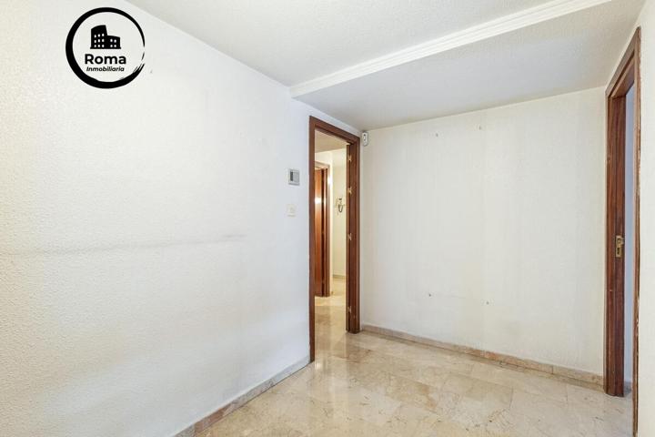 ¡Descubre tu nuevo hogar en el encantador barrio del Realejo, en el corazón de Granada! photo 0