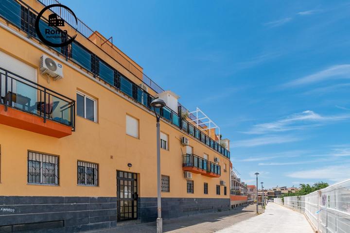 Precioso ático dúplex en Churriana de la Vega photo 0