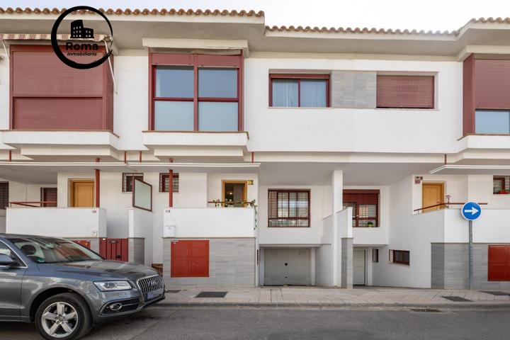 !! IMPRESIONANTE VIVIENDA JUNTO CENTRO COMERCIAL NEVADA !! photo 0