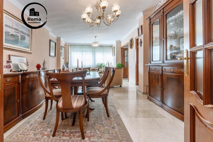 Precioso piso de 173 m2 con de 5 habitaciones, 2 salones, terraza, garaje, junto a Plaza de Gracia photo 0