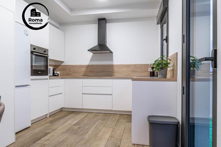 Piso premium con piscina y garaje en Zona Forum junto a la Ciudad de la Justicia photo 0