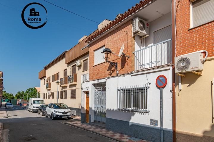 FÁNTASTICA CASA EN EL PUEBLO DE ALBOLOTE photo 0