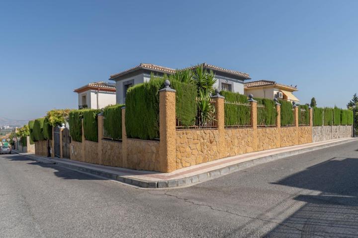 Casa pareada en esquina photo 0