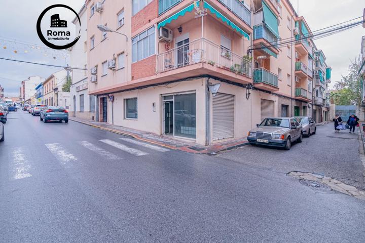 Local diáfano haciendo esquina 114m2 photo 0